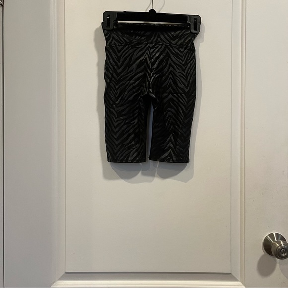 Spanx Faux Leather Bike Short in Metallic Zebra - Picture 5 of 6